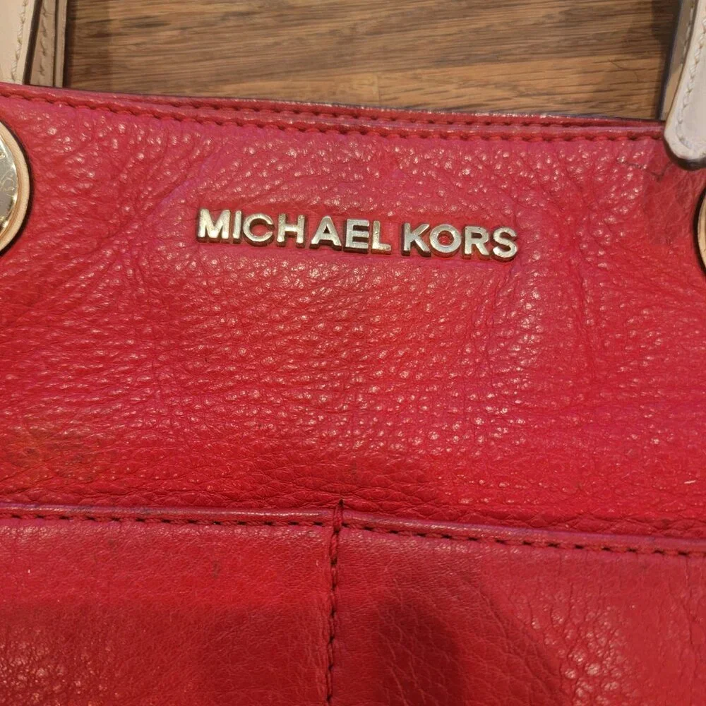 Michael Kors Bedford Tote in Red Pebbled Leather